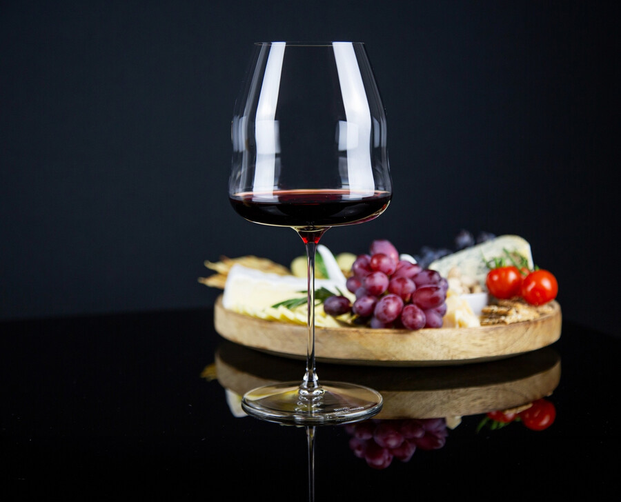 riedel winewings pinot neronebbiolo